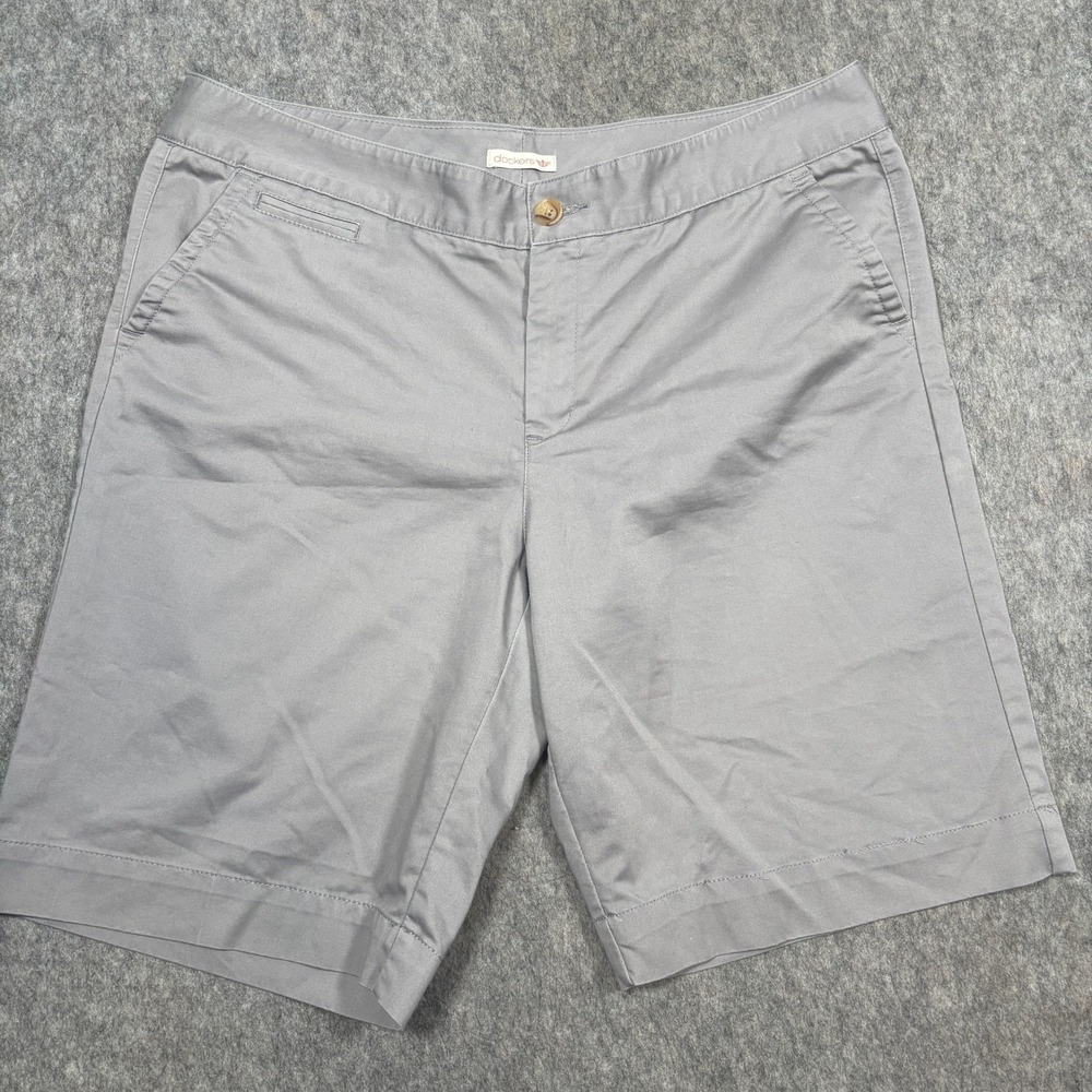 Dockers Chino Shorts Men's Size 18 Gray Flat Front Zip Buttoned Pockets Casual